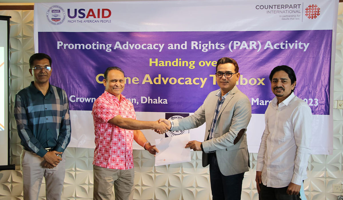 https://advocacytoolbox.org/wp-content/uploads/2023/03/Online-Advocacy-Toolbox-Handover-to-YPSA.jpg